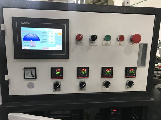 Medium Speed Automatic Disposable Paper Cup Making Machine met externe grootte 2130mm*1350mm*1900mm en 220V/380V Spanning