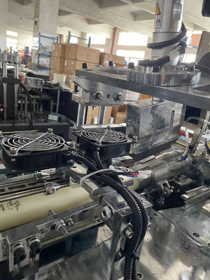 High Speed 100-110pcs/min Wegwerppapierbeker en Plaat maken machine van Top 6.5kw Papier koffiebeker machine