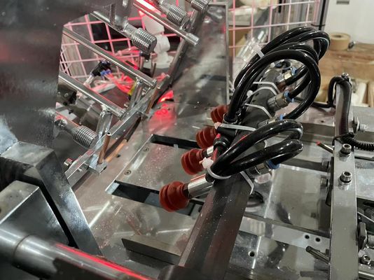 Krachtige 4kW wegwerpmachine voor het maken van papieren koffiebekers Volledig automatisch 70-90pcs/min Stroomvoorziening 380V 50Hz