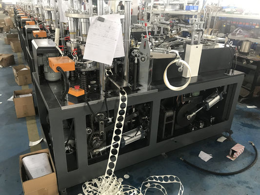 4kw Volledig automatische papier koffiebeker maken machine wegwerp papierbeker vormen machine met enkel/dubbel PE bedekt papier